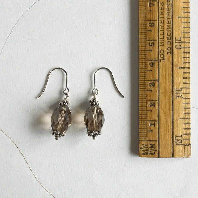 No. 734 スモーキークォーツのピアス | iichi 日々の暮らしを心地よく