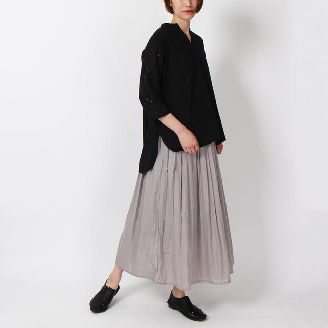 【SALE　30％off】ソフトワッシャーレース切替プルオーバー(ブラック)