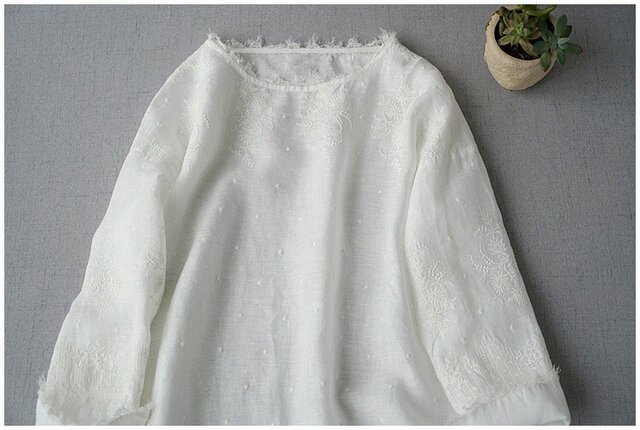 リネン100％素材、素敵な総刺繍シンプルな長袖ワンピース♪ | iichi