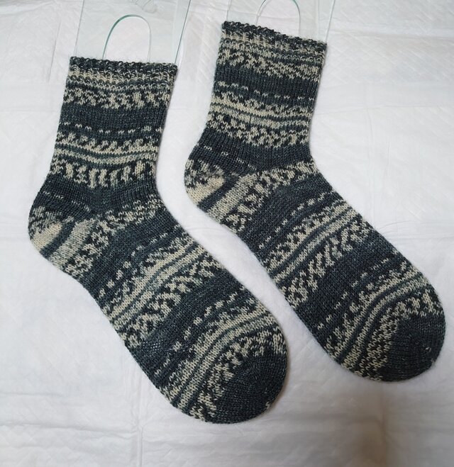 手編み靴下 opal true love 9861