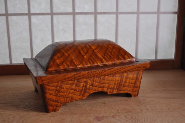 栗虎杢かぶせ蓋くりぬき箱の画像1枚目