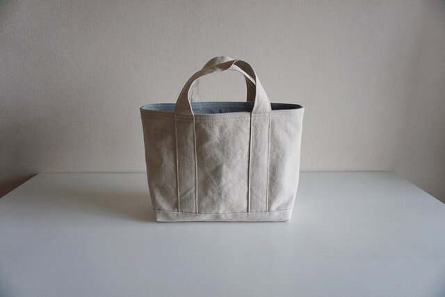 TOTE BAG -bicolor- (M) / ecru × pearlgrayの画像1枚目