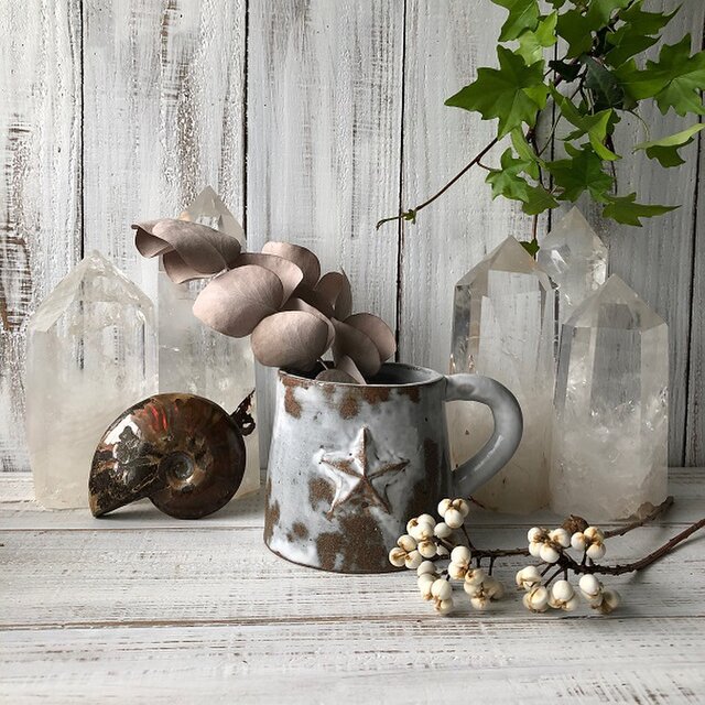 相関する 空気 普及 花瓶 陶芸 矢 ぐるぐる ほこり 相関する 空気 普及 花瓶 陶芸 矢 ぐるぐる ほこり