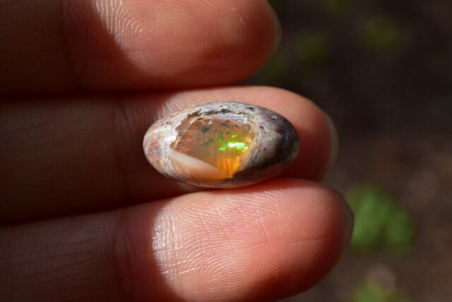 虹色カプセル☆カンテラオパール ルース copa002 | iichi 日々の暮らし