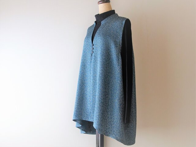 正絹縮緬　小花柄　着物リメイクチュニック／ブラウス　スカートセット 正絹縮緬 小花柄 着物リメイクチュニック／ブラウス スカート