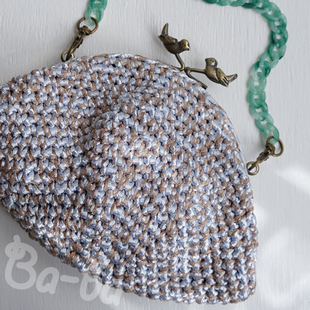 ばあば作♪小鳥のプチバッグ（oiseau libre・C1438）