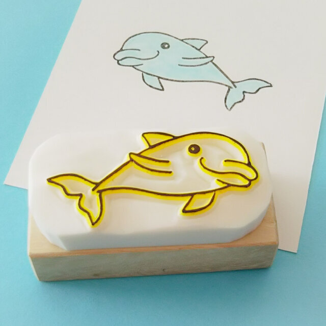 癒しのイルカ 消しゴムはんこ Iichi ハンドメイド クラフト作品 手仕事品の通販