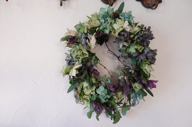 クリスマスローズと小枝のwreathーⅡⅡの画像1枚目