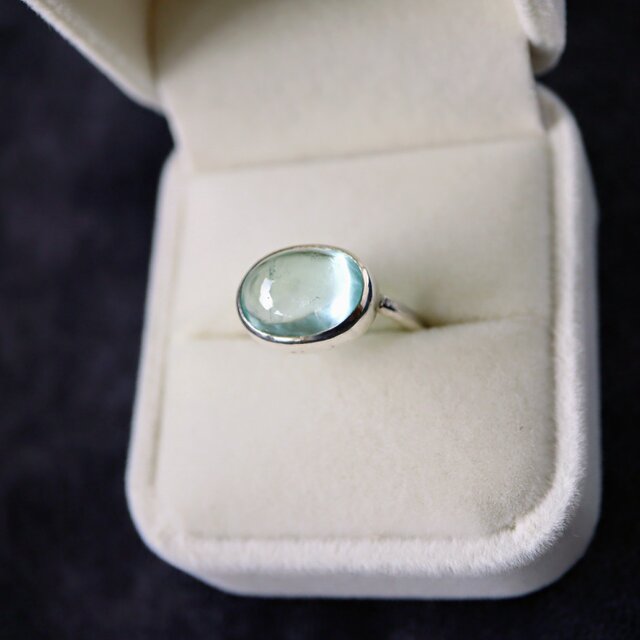 アクアマリン シルバーリング 夏の涼し気ジュエリー 水色の指輪　　青い天然石　誕生石　ご褒美