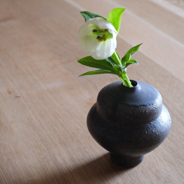 灰秞一輪挿し　（t-24)