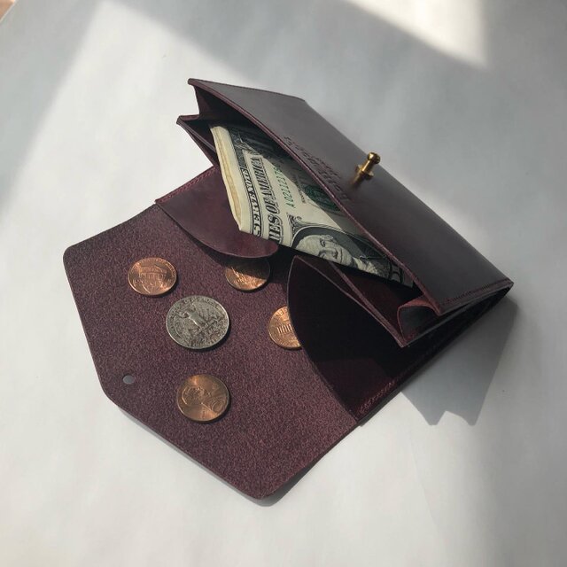 小銭が探しやすい 革のミニ財布 イタリア製レザー Medium Basic Wallet
