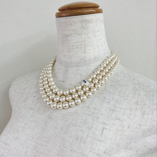 白養生アクセサリーベネチアンガラスと模造真珠のネックレス　三連または六連ロング　秋　ヴィンテージ