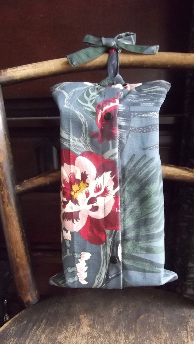 インテリアファブリックのBOXティッシュケース