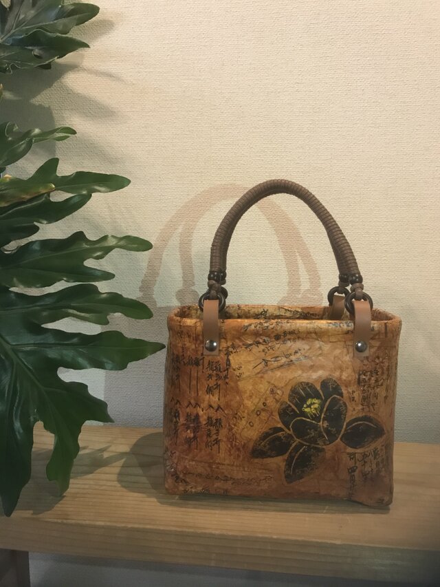 ハンドメイド一閑張りバッグ 一閑張りバッグ | iichi 日々の暮らしを心地よくする