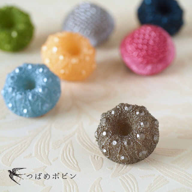舶来ヴィンテージボタンのブローチ/帯留め◎クグロフ:グレー【送料無料】の画像1枚目