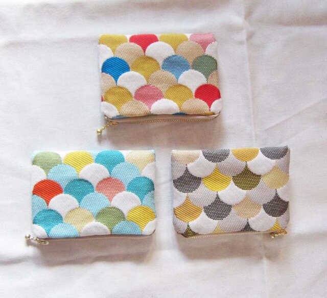 フランス生地 S 3色から 扇柄 扇形ポーチ 虹 レインボー コスメ
