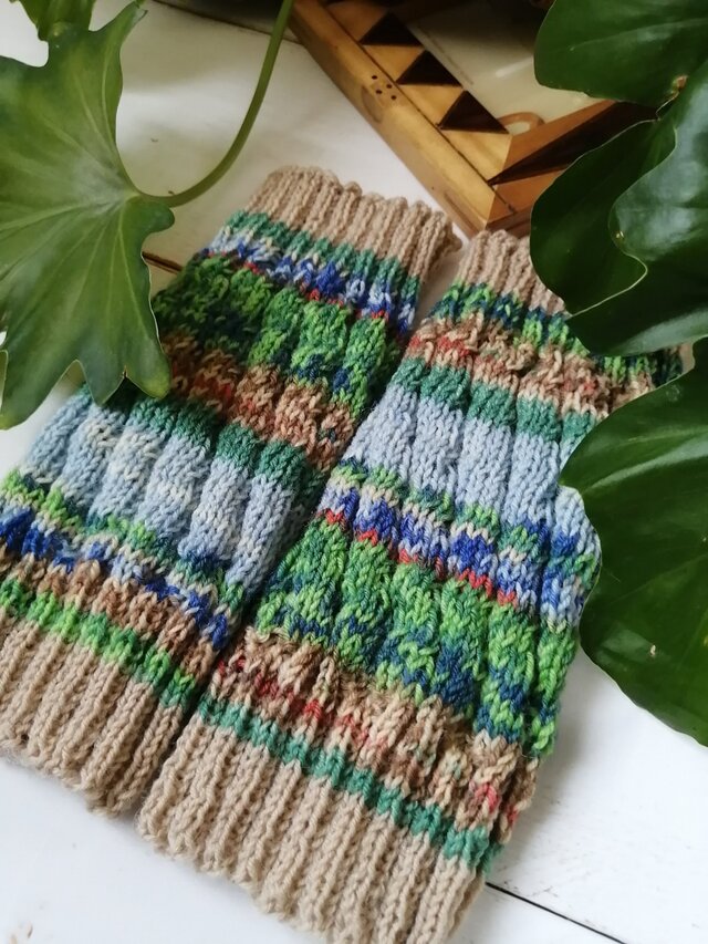 【再販】爽やか色の短いスパイラル編みレッグウォーマー