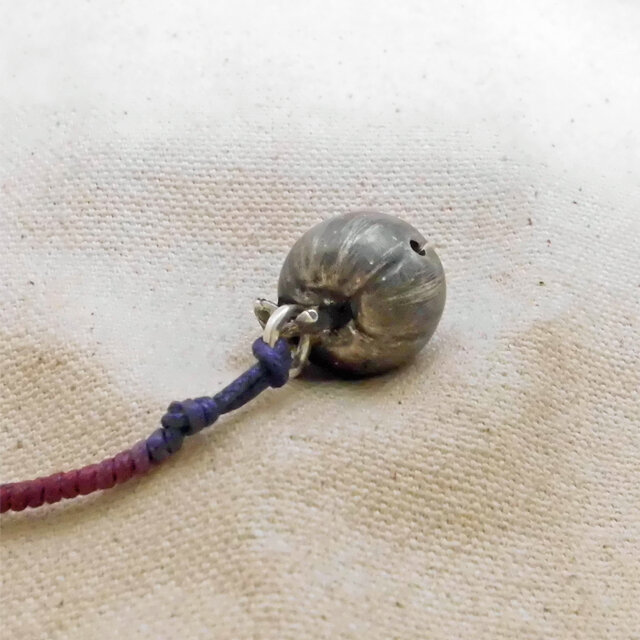 銀製の鈴『リンゴ』(シルバー925) 縁起物・お守り・魔除け | iichi