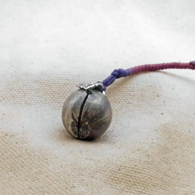 銀製の鈴『リンゴ』(シルバー925) 縁起物・お守り・魔除け | iichi