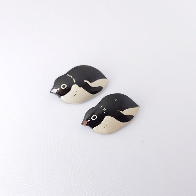 アデリーペンギン 漆ブローチ | iichi 日々の暮らしを心地よくする