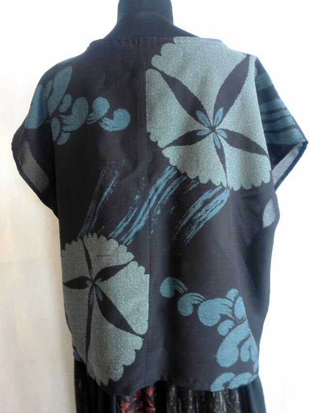 着物リメイク　チュニックベスト 3092 | iichi ハンドメイド・クラフト作品・手仕事品の通販