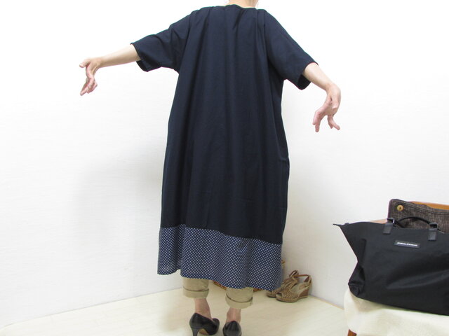 2369 大人のためのネイビーコーデのaラインワンピース コットン Iichi ハンドメイド クラフト作品 手仕事品の通販