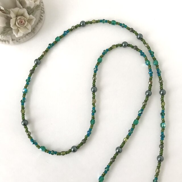 エメラルドグリーン の 一連 ロングネックレス 緑 パール チェコガラス