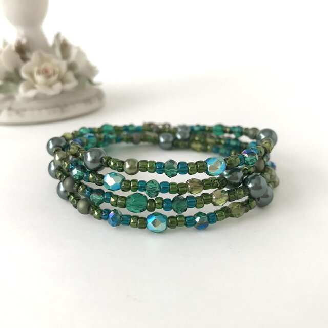 エメラルドグリーン の 一連 ロングネックレス 緑 パール チェコガラス