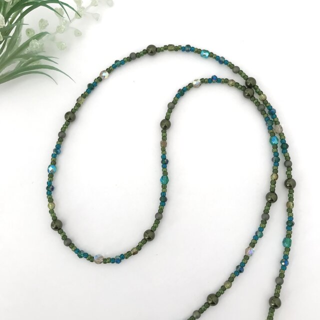 エメラルドグリーン の 一連 ロングネックレス 緑 パール チェコガラス