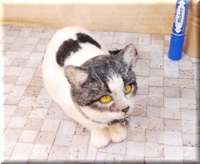 羊毛フェルト 猫 キジシロ猫さん キジ白 ねこ ネコ 猫フィギュア 