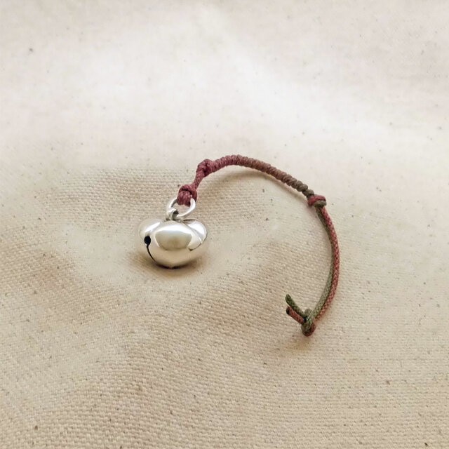 銀製の鈴『ハート・fruit』(シルバー925) 縁起物・お守り・魔除け