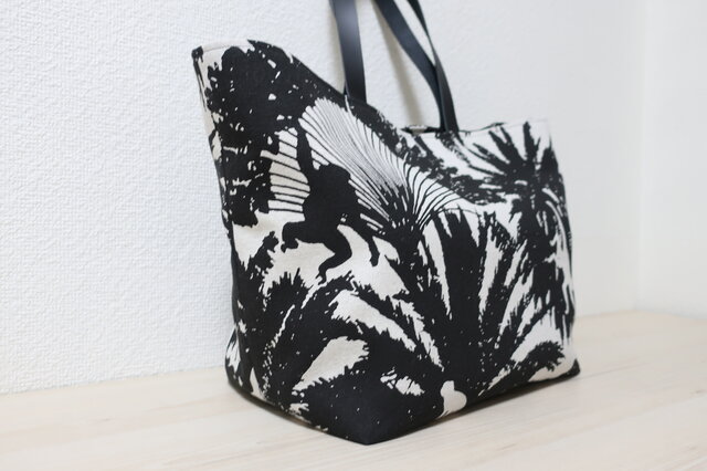 mayumi様(受注品)フランスコットンモノトーン柄BLトートバックの画像1枚目