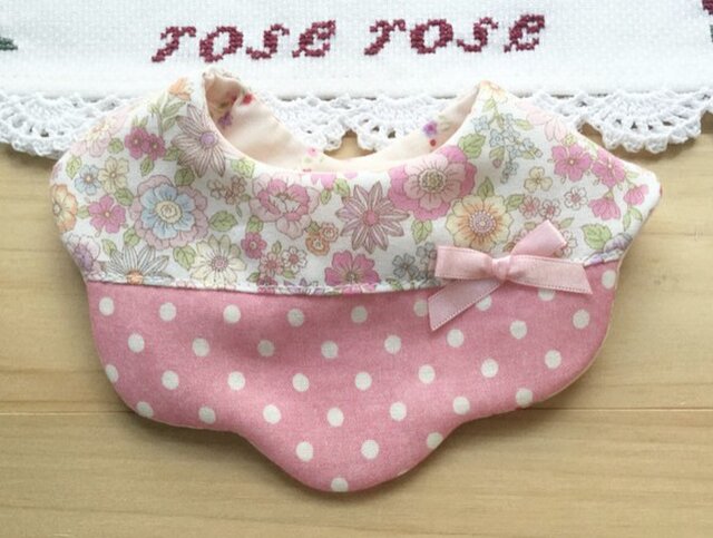 かわいい花柄 リボン ふわふわやわらかスタイ Iichi ハンドメイド クラフト作品 手仕事品の通販