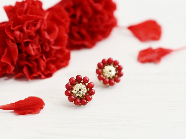 珊瑚　アンティーク　工芸 イヤリング】赤珊瑚 アンティークレトロなお花 小・還暦祝いにも