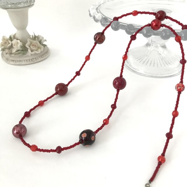 赤 色 の 大ぶり ロングネックレス ビーズ | iichi 日々の暮らしを