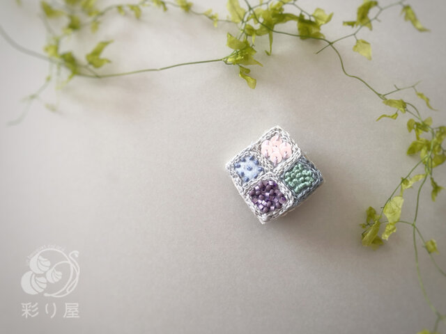 ブローチ【紫陽花】ピンクの画像1枚目