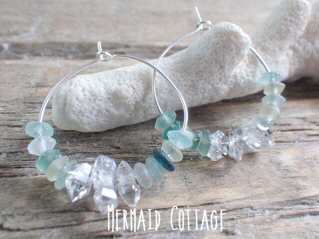 *sv925* Calm Sea Romanglass & Crystal ローマングラスとハーキマークウォーツのフープピアスの画像1枚目