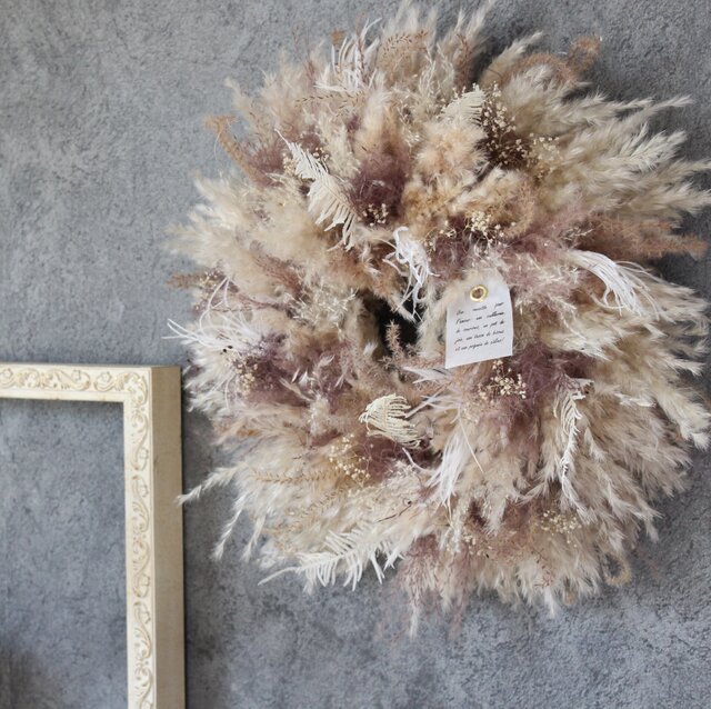 Nao＊パンパスグラスとスモークツリーのアンティーク調リース＊№656 他 吊るして初夏を感じるパンパスグラスとスモークツリーの