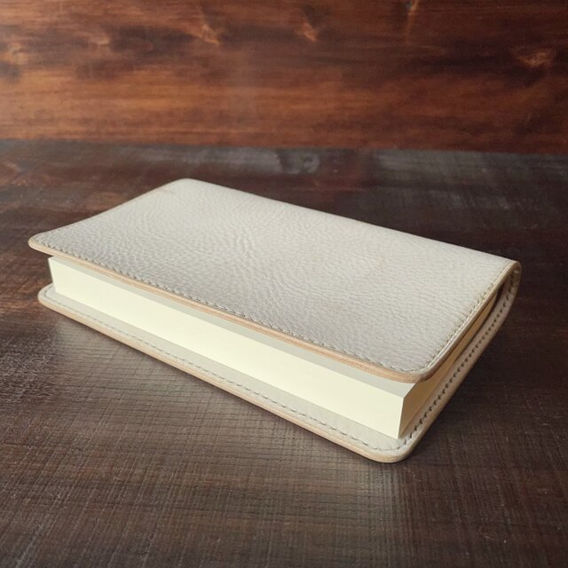 《新書判サイズ》レザーブックカバー（アイボリー）