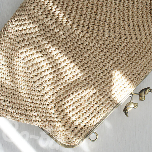 ばあば作♪小鳥つまみのスクエアバッグ（dune・C1420）