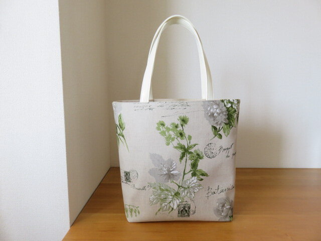 YUWA花柄生地のちょっと大きめトートバッグ | iichi 日々の