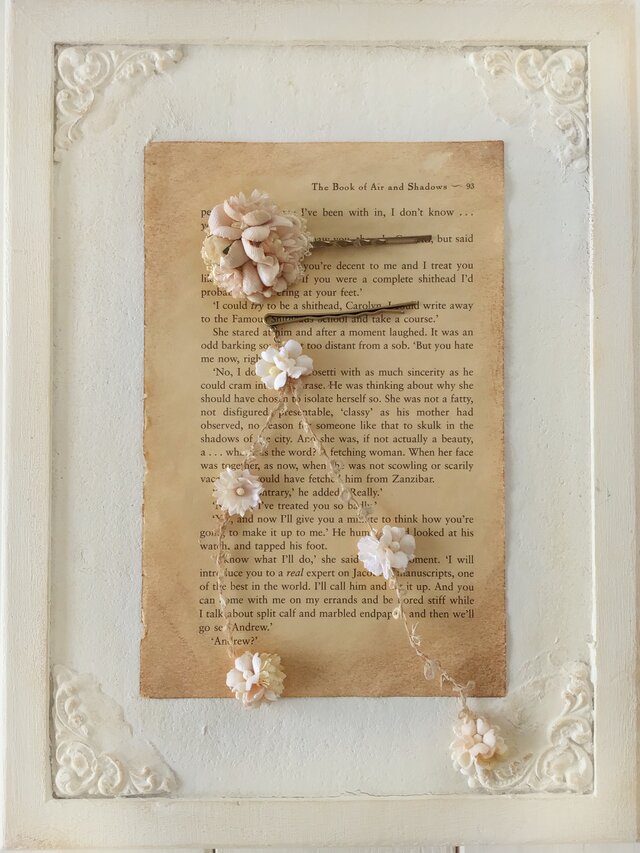 染め花のガーランド付きヘアピン(アンティークホワイト)