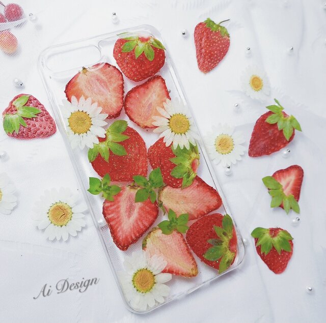 可愛い ♡ 押しフルーツ いちご スマホケース 押し花ケース /iphone