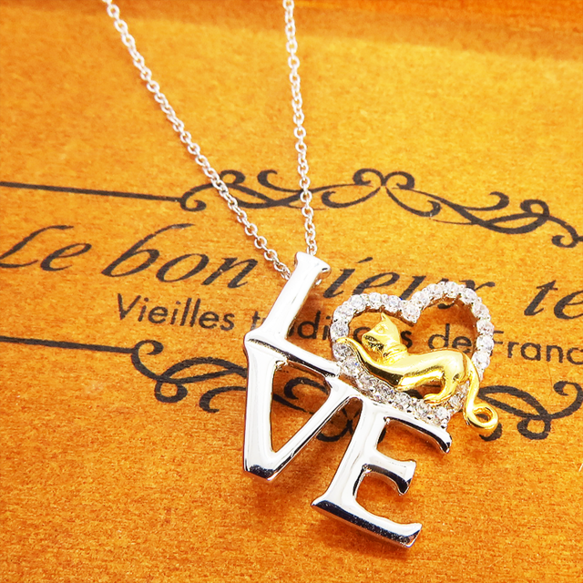 シルバー925 猫ネックレス LOVEの文字と猫とハートを組み合わせたモチーフ キュービックジルコニア 18Kゴールドメッキ