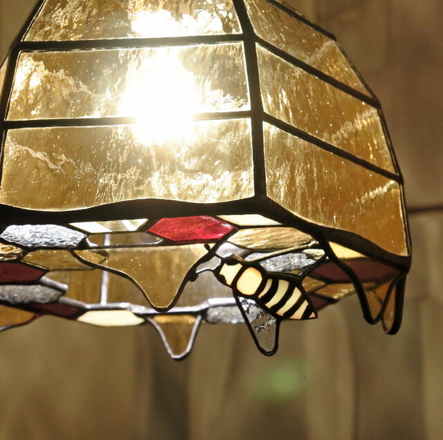 みつばち ハチの巣 ミツバチのランプ ステンドグラス 照明 ランプ