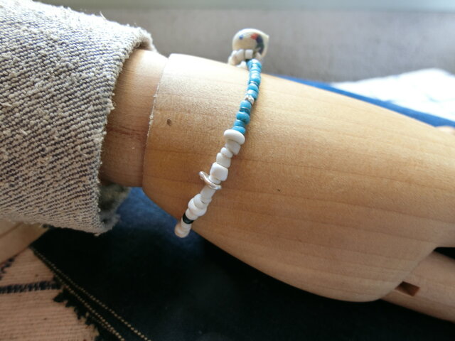 古のブレス＠アジアの古い不揃いのビーズ白3種＋水の色＋アフリカの