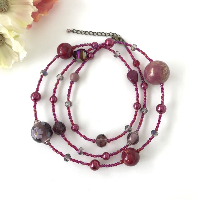 大ぶりロングネックレス 赤紫 | iichi 日々の暮らしを心地よくする