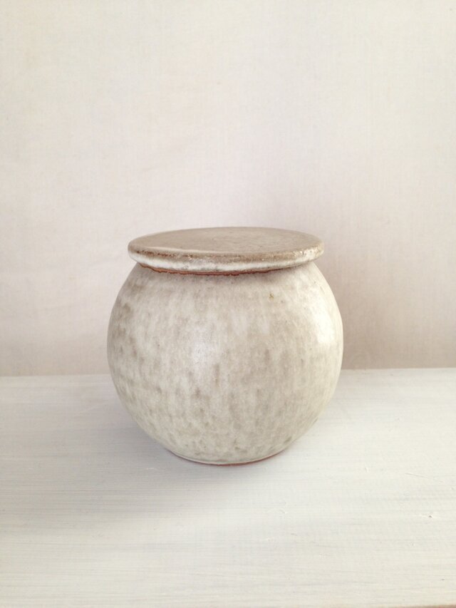 丸蓋物(白マット)赤荒土