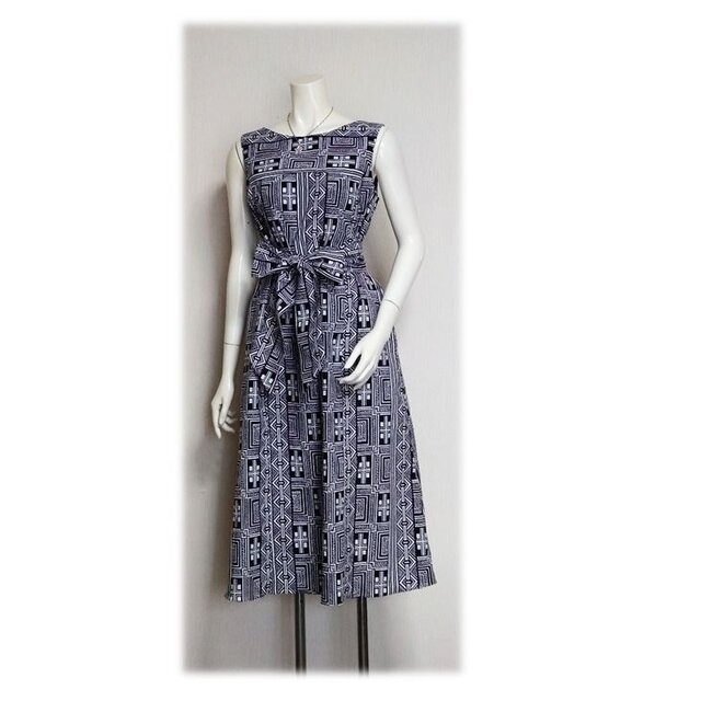 213　浴衣アップサイクルAラインワンピース（紺×白）