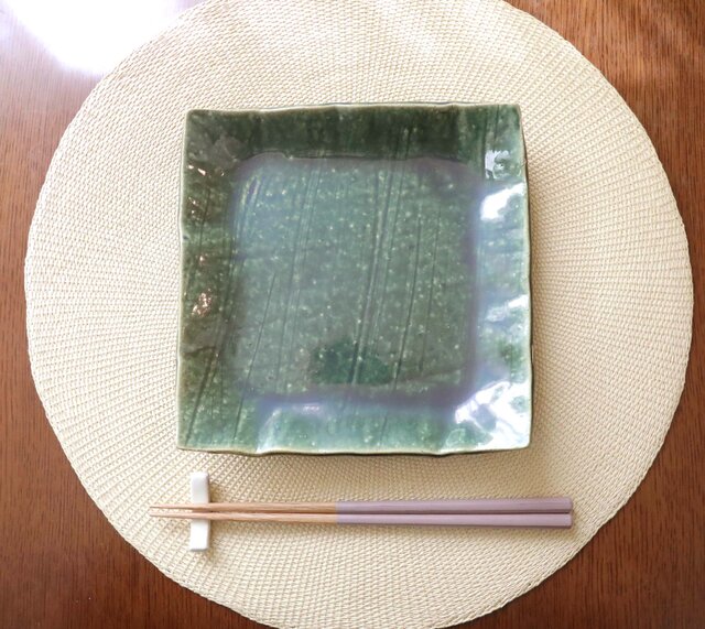 SALE]織部釉の四角平皿 | iichi 日々の暮らしを心地よくする